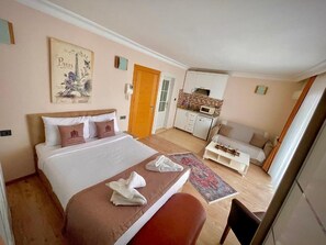 Deluxe Apartment, 1 King Bed with Sofa bed, City View - Elegance Apart Cihangir (Istanbul)