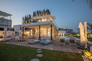 Property amenity - The Ultimate 5 Star Holiday Villa in Protaras With Private Pool and Close to the Beach, Protaras Villa 1583 (Paralimni)