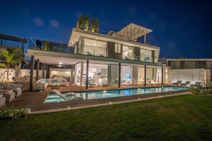 Property amenity - The Ultimate 5 Star Holiday Villa in Protaras With Private Pool and Close to the Beach, Protaras Villa 1583 (Paralimni)