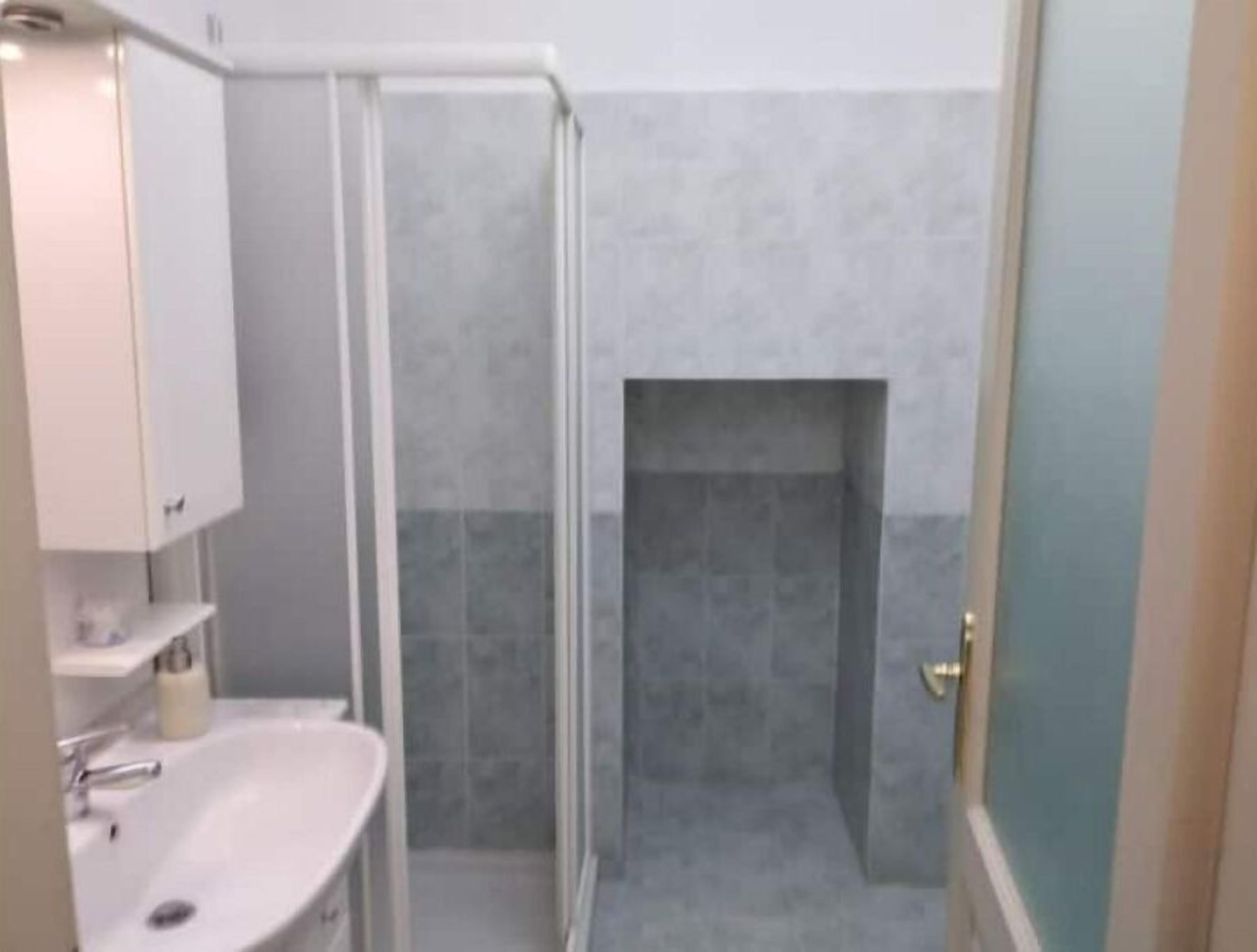 Piazza San Carlo large two-room apartment