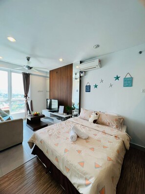 1 bedroom, iron/ironing board, free WiFi, bed sheets - Mansion One Suites by PerfectSweetHome (George Town)