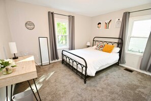 2 Schlafzimmer, Schreibtisch, WLAN, Bettwäsche