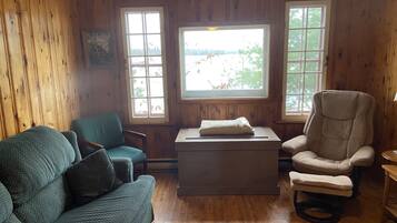 Älytelevisio, takka, DVD-soitin