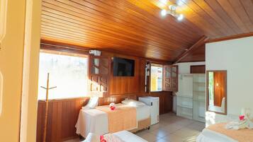 Phòng dành cho gia đình | Màn/rèm cản sáng, truy cập Internet không dây miễn phí, bộ trải giường