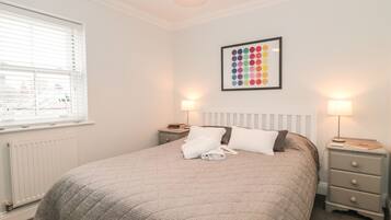 3 bedrooms, individually decorated, individually furnished, free WiFi