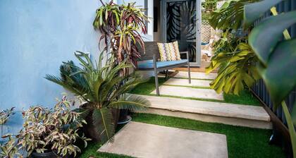 The "Dous" Modern Apartment