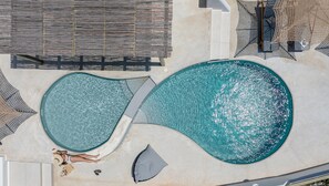 Piscine extérieure