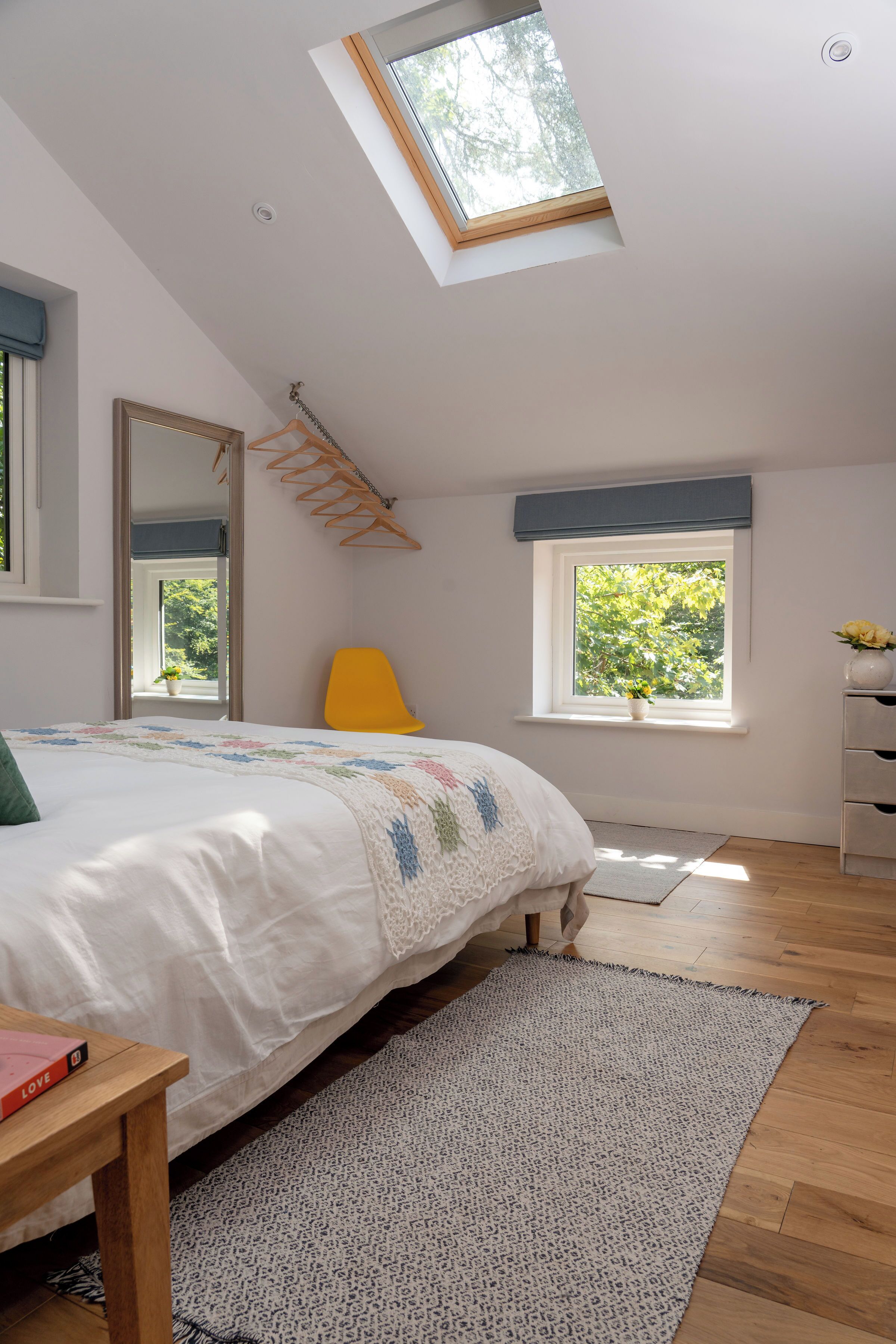 1 bedroom, desk, iron/ironing board, travel cot