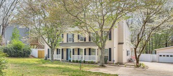 Suburban Sanctuary: Peachtree Corners Getaway