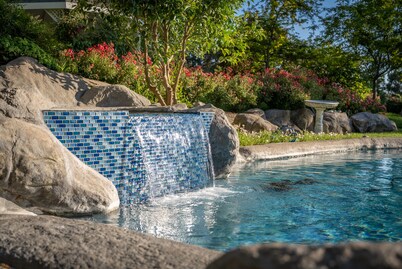 Oaks and Roses Ranch - Pool/Spa!   Bocce, Volleyball and Firepit!