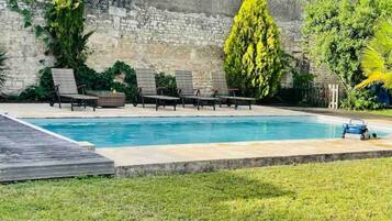 Piscine extérieure, piscine chauffée