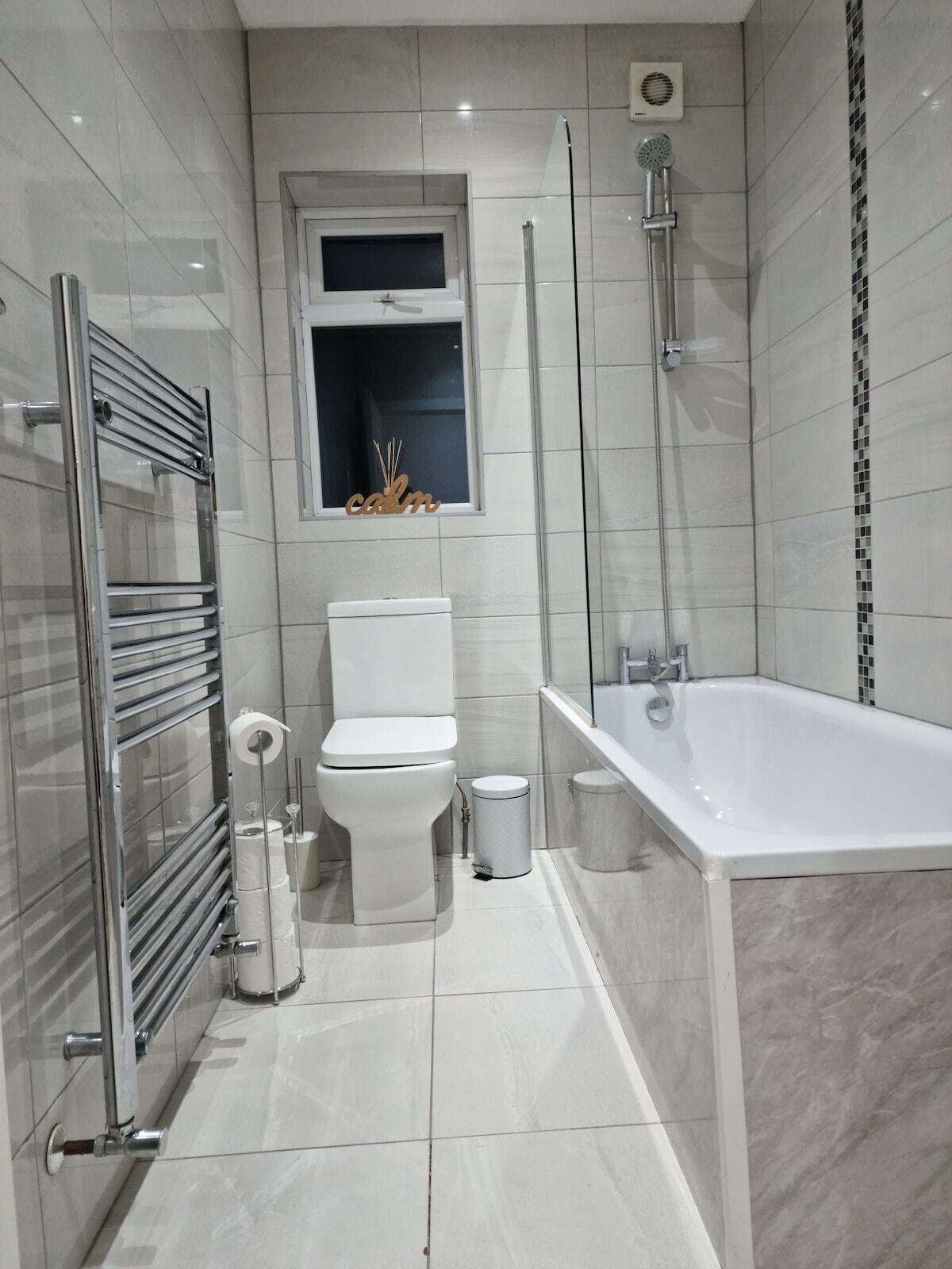 Watford Modern Luxury Apartment