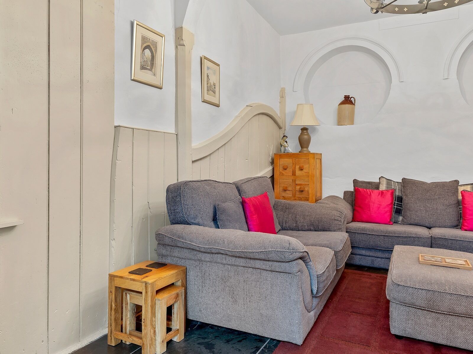 Pass the Keys | Coachmans Cottage