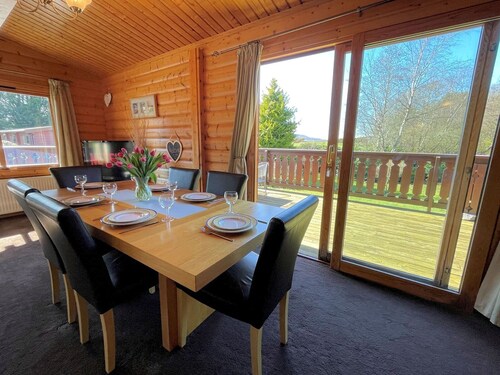 Beautiful Norwegian Lodge in Kippford with Garden - Pass the Keys
