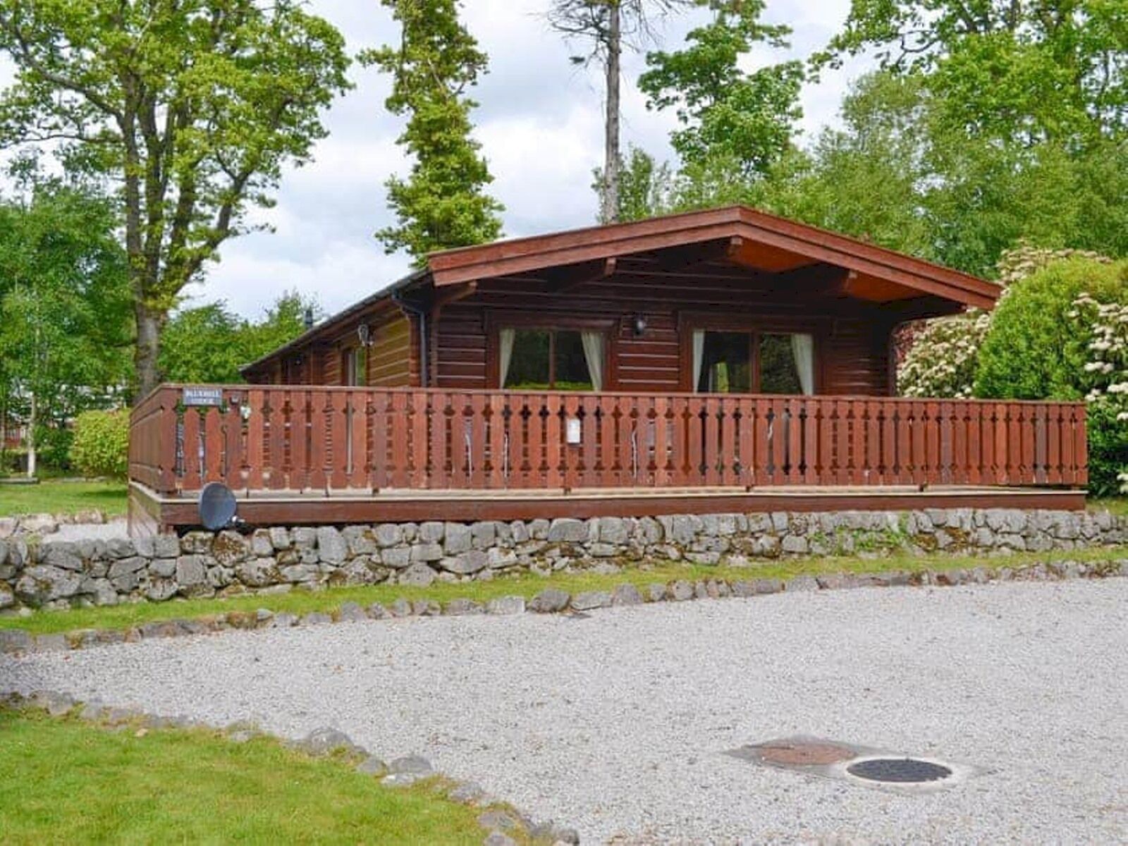 Beautiful Norwegian Lodge in Kippford with Garden Pass the Keys