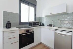 Fridge, microwave, oven, stovetop - Cozy 1BR Ben Yehuda by Holiday Rentals SAFE ROOM (Tel Aviv-Yafo)