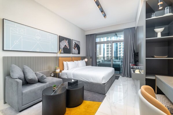 1 bedroom, desk, iron/ironing board, WiFi