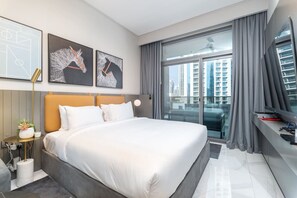 1 bedroom, desk, iron/ironing board, WiFi