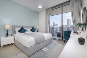 2 bedrooms, desk, iron/ironing board, WiFi