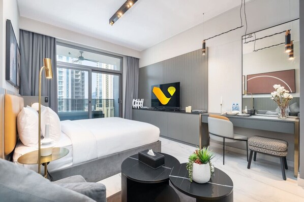 1 室のベッドルーム、デスク、アイロン / アイロン台、WiFi