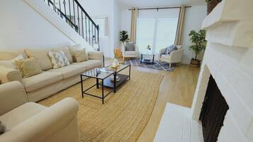 Smart TV, fireplace, offices, computer monitors