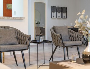 Interior - 103 - 3BHK - AL SIDIR GREENS · Spacious 3BHK Golf/Ski Dubai/Emirates Mall/Parks (Dubai)