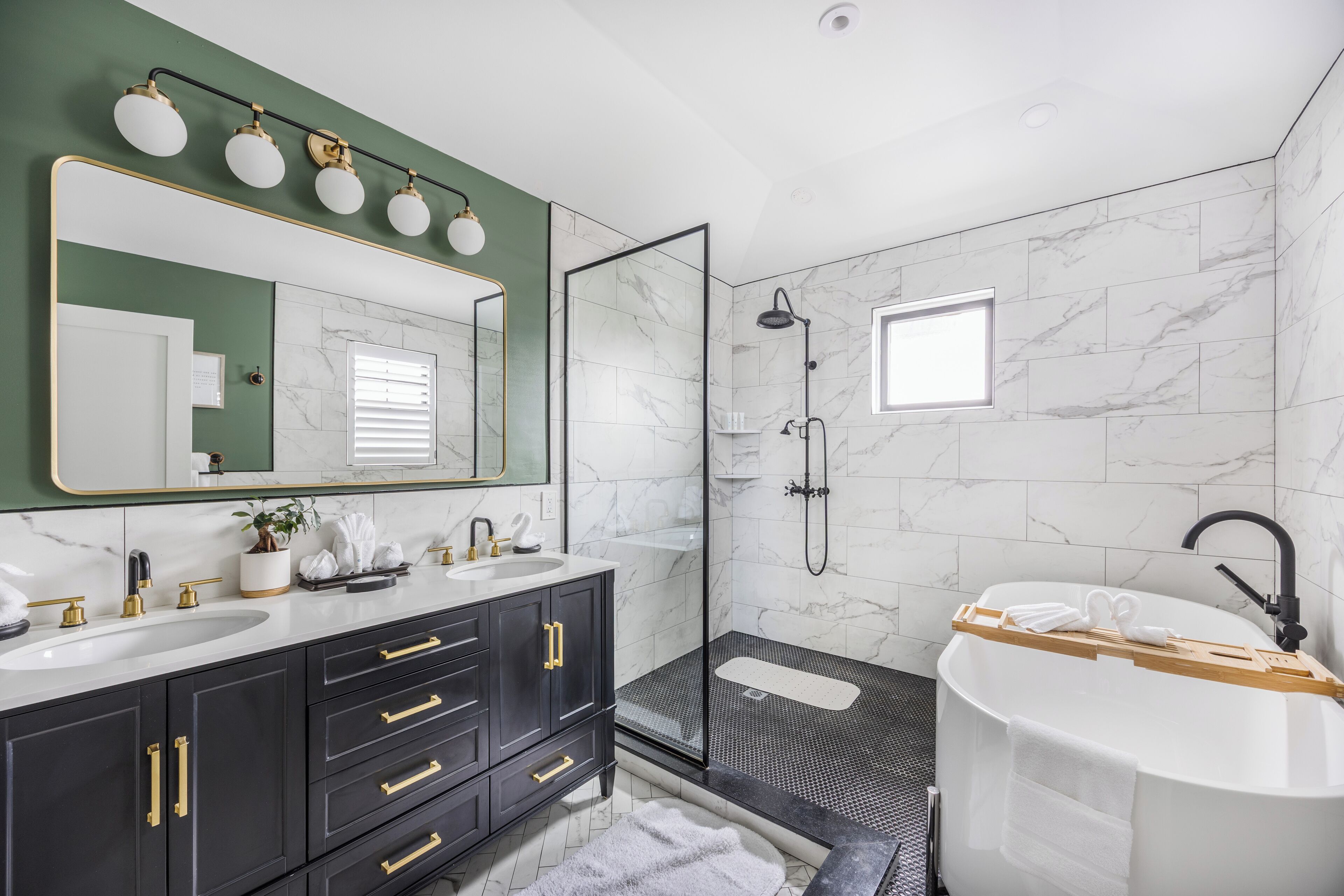 The MudHen Manor | Bathroom