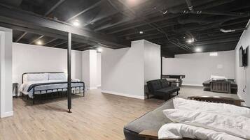 3 bedrooms, iron/ironing board, travel cot, WiFi