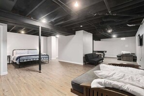 3 chambres, fer et planche à repasser, lit parapluie, Wi-Fi