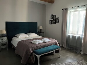 3 bedrooms, desk, free WiFi, bed sheets - Lou Luberon (Ménerbes)