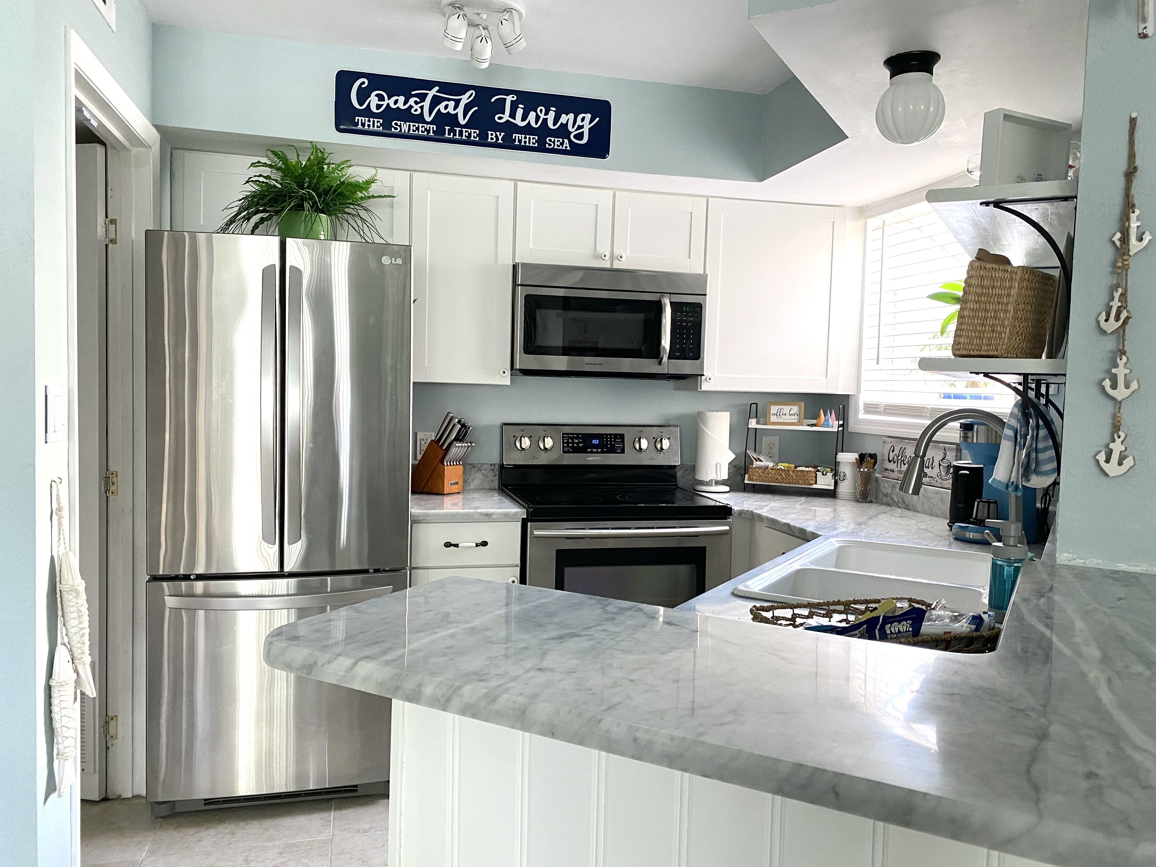 Unique Coastal Retreat W/2 Kings