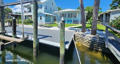 Adventurous Fish Tales- Deep water canal!