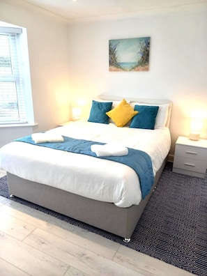3 habitaciones, tabla de planchar con plancha y wifi gratis