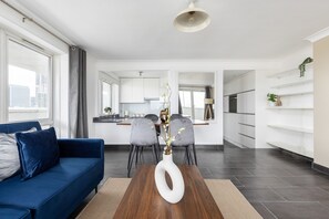 Living area - The Canary Wharf Collection (London)