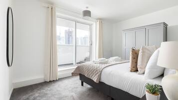 Apartment | 2 bedrooms, hypo-allergenic bedding, individually furnished