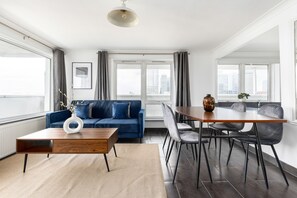 Living area - The Canary Wharf Collection (London)