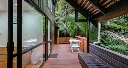 A 1BR slice of Titirangi Heaven | WiFi | Netflix