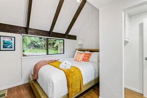 1 habitación, escritorio, tabla de planchar con plancha y wifi gratis 