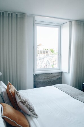 Premium House, Terrace, River View | Blackout drapes, iron/ironing board, free WiFi, bed sheets - Stay In Apartments (Porto)