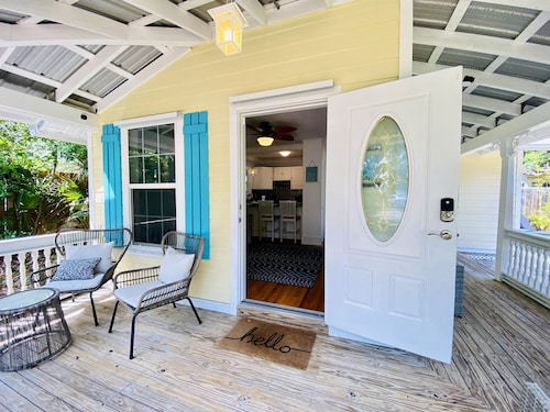 •Private Courtyard Cottages with Pool •Steps to Flagler Ave •Sleeps Up to 14