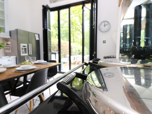 Perfect Retreat in Luxury & Historical Manor House