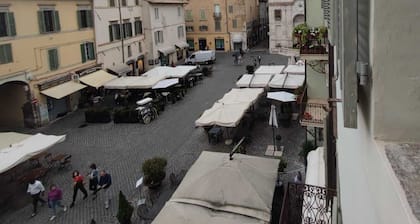 Beautiful large apartment with fresco