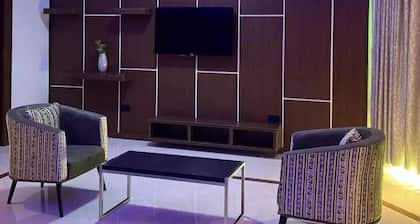 Debbie's Suites and Apartments