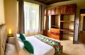 7 bedrooms, iron/ironing board, free WiFi - The Arenal Mansion (Provincia de Alajuela)