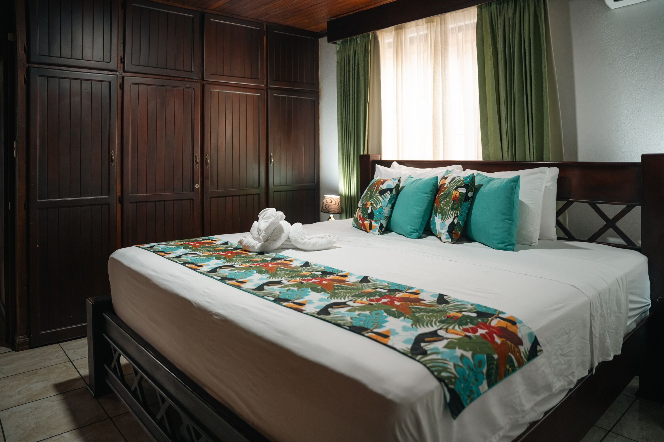 In-room safe, iron/ironing board, free WiFi, wheelchair access