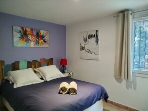 3 bedrooms, iron/ironing board, travel crib, free WiFi - Havre de paix swimming pool & pétanque - Gîte 3* 6 pers - Var (Pignans)
