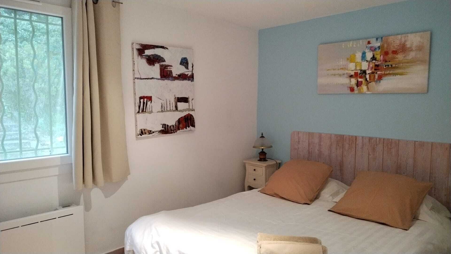 3 chambres, fer et planche à repasser, lit parapluie, Wi-Fi gratuit