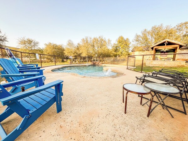 Terrace/patio - Beautiful and spacious home with a pool (Concan)