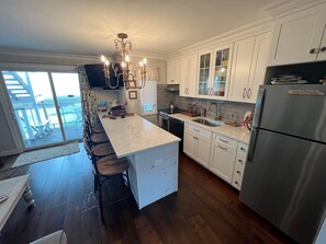 Standard Apartment, 1 Bedroom | Private kitchen | Full-size fridge, stovetop, dishwasher, cookware/dishes/utensils - Atlantic Bluffs Club (Montauk)