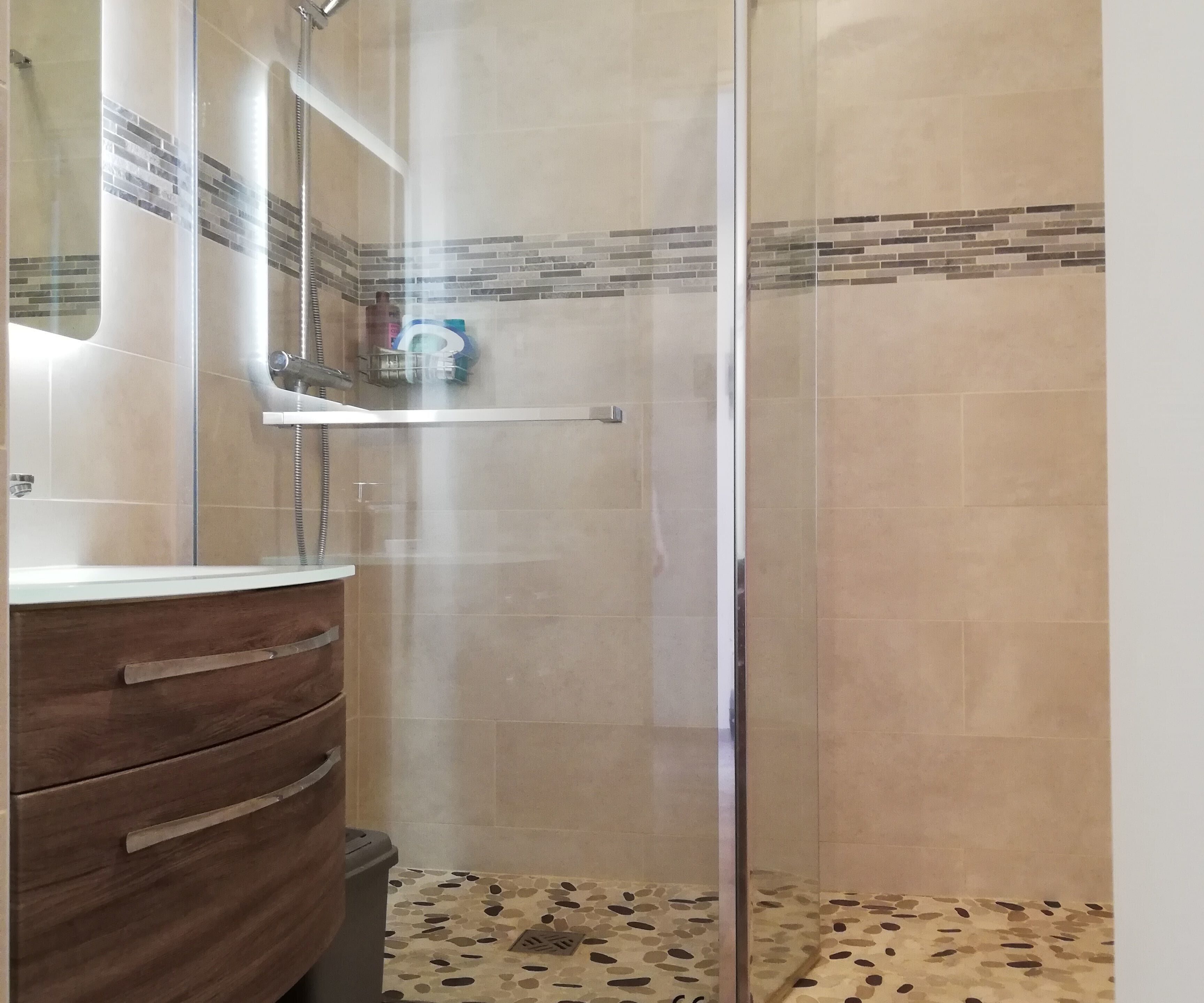 Condo with direct access to the beach